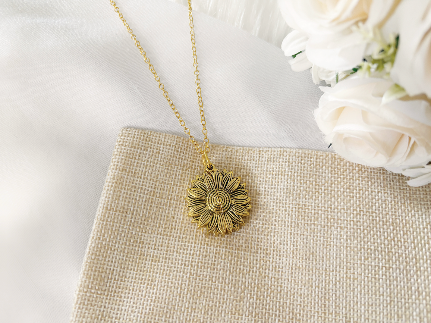 Birthflower Necklace