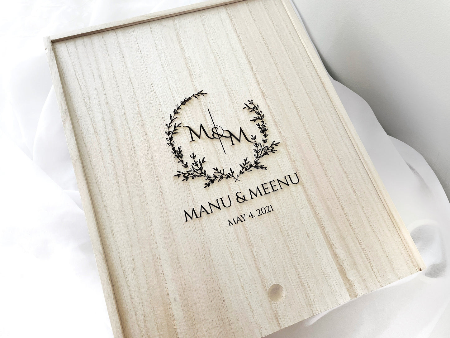 Personalized Wooden Keepsake Box, Large Custom Wedding Memory Box, Engraved Gift Box, Rustic Keepsake Box, Anniversary Gift, Christmas Gift