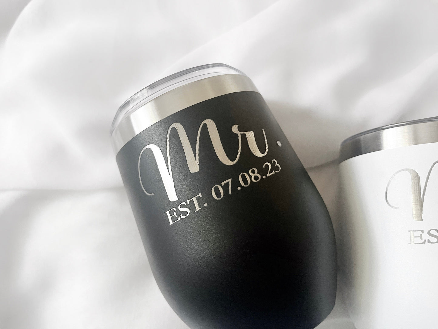 Custom Engraved Wine Tumbler, Personalized Mr & Mrs Tumbler, Gift for Her, Wedding Gift, Wine Tumbler for Him and Her, Bride Gift, Newlyweds