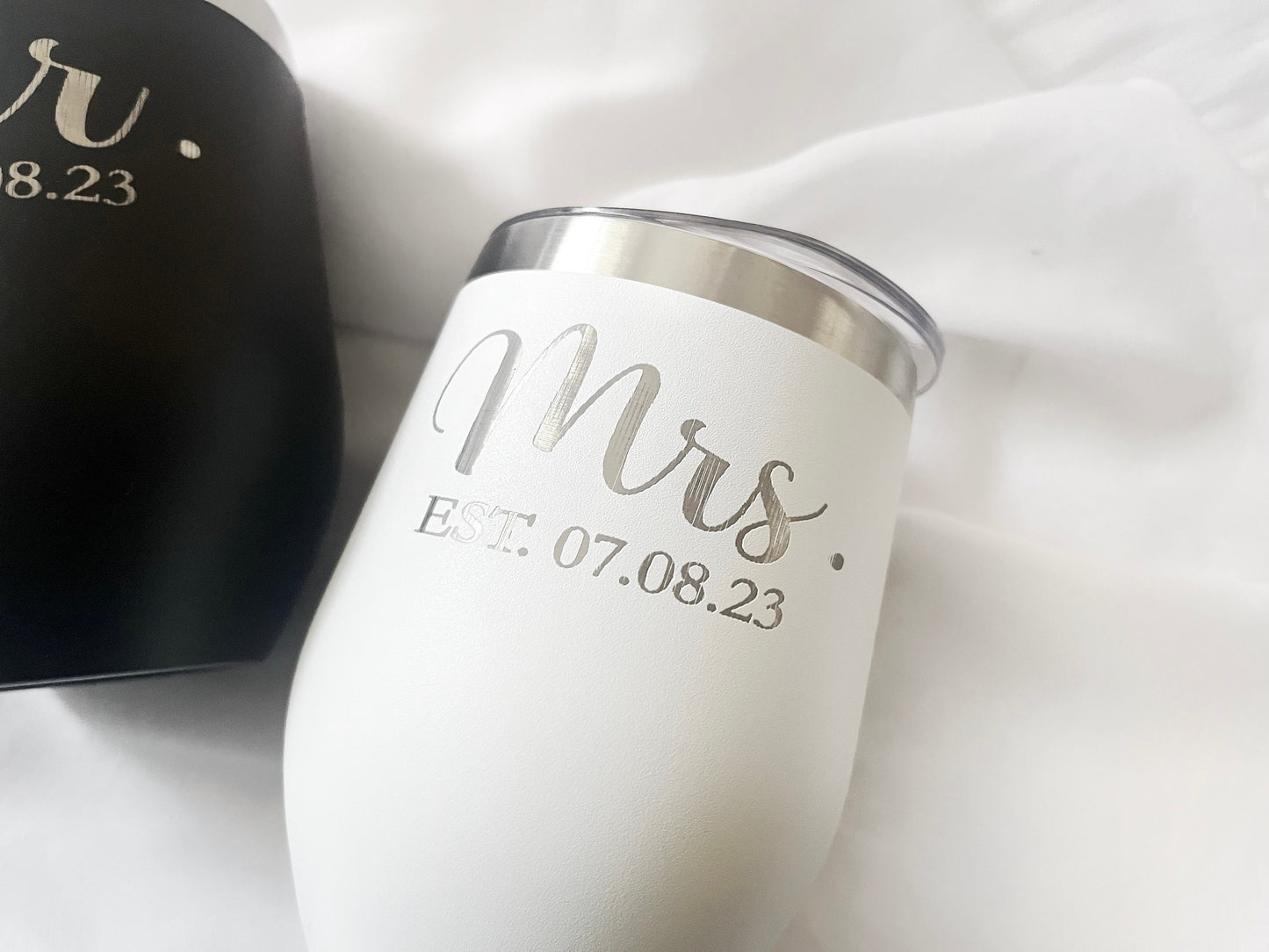 Custom Engraved Wine Tumbler, Personalized Mr & Mrs Tumbler, Gift for Her, Wedding Gift, Wine Tumbler for Him and Her, Bride Gift, Newlyweds