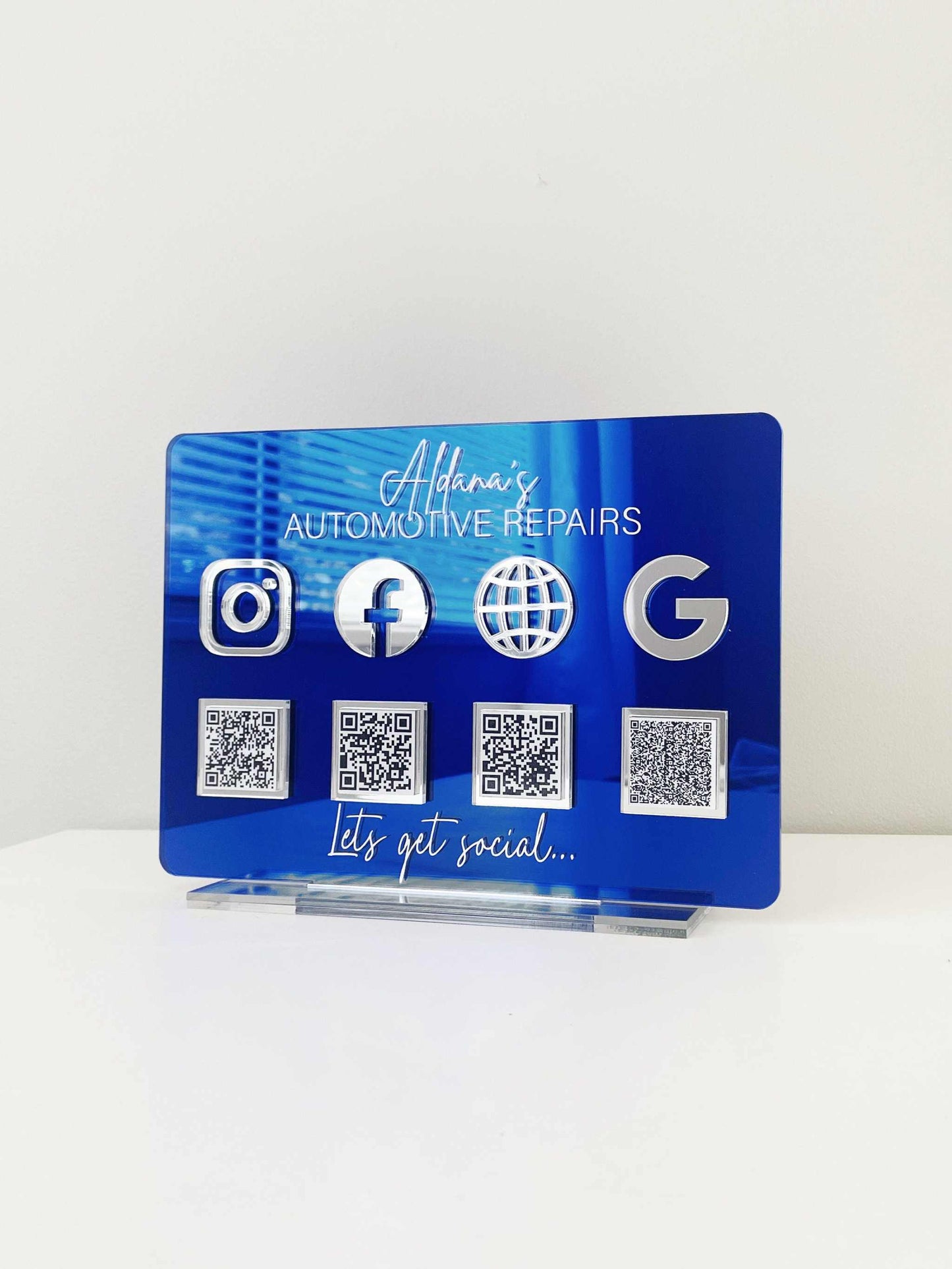 Connect Social Media Sign QR Code for Personalized Networking