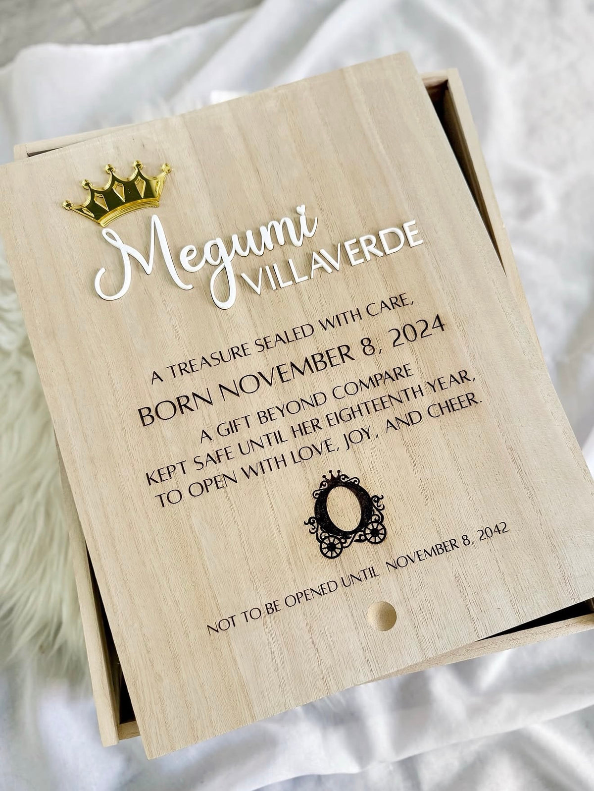 Customized Wood Keepsake Box for Baby Gifts and Memories