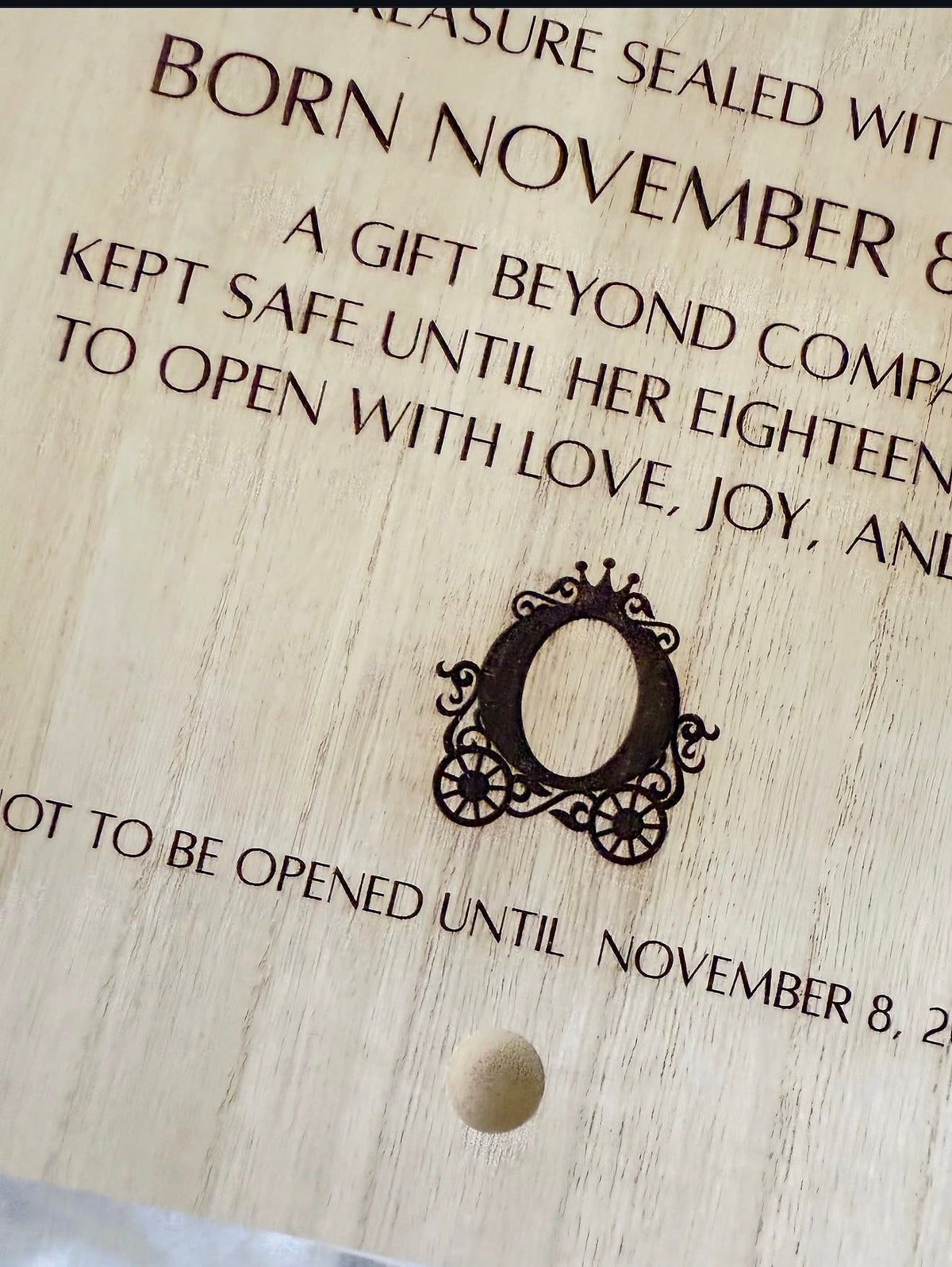 Customized Wood Keepsake Box for Baby Gifts and Memories