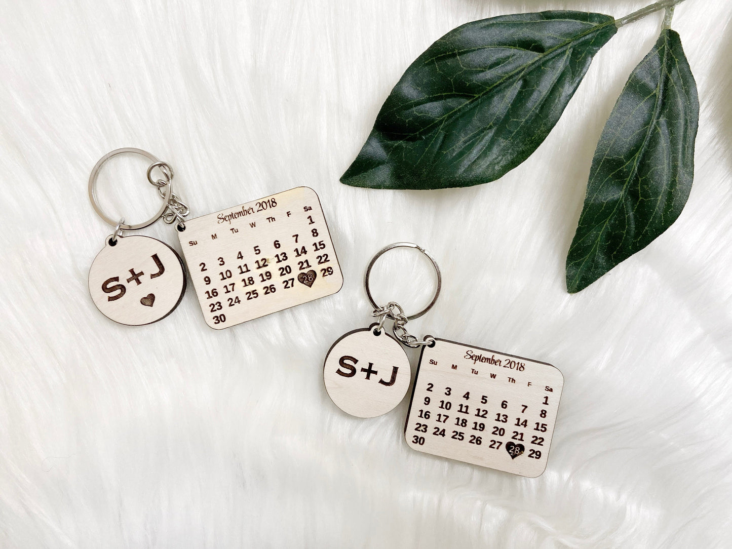 Unique Calendar Date Keychain, Anniversary Gift, Engagement Gift, Wedding Date Keychain, Save the Date Keychain, Custom Date Calendar