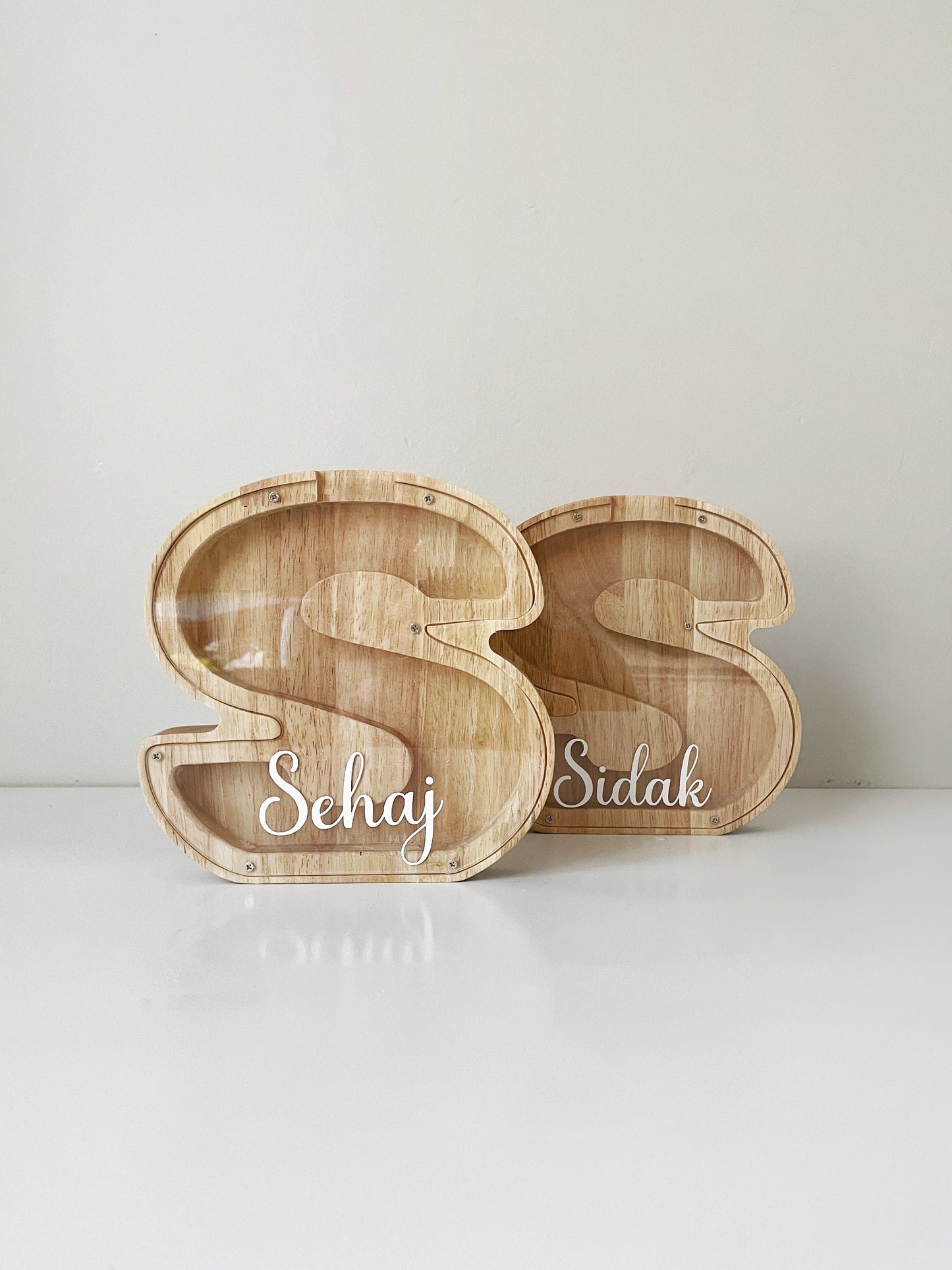 Custom Alphabet Letter, Personalized Wooden Money Bank for Kids, Piggy Bank, Gifts for Kids, Vacation Fund, Everyday Savings Bank, Home Deco