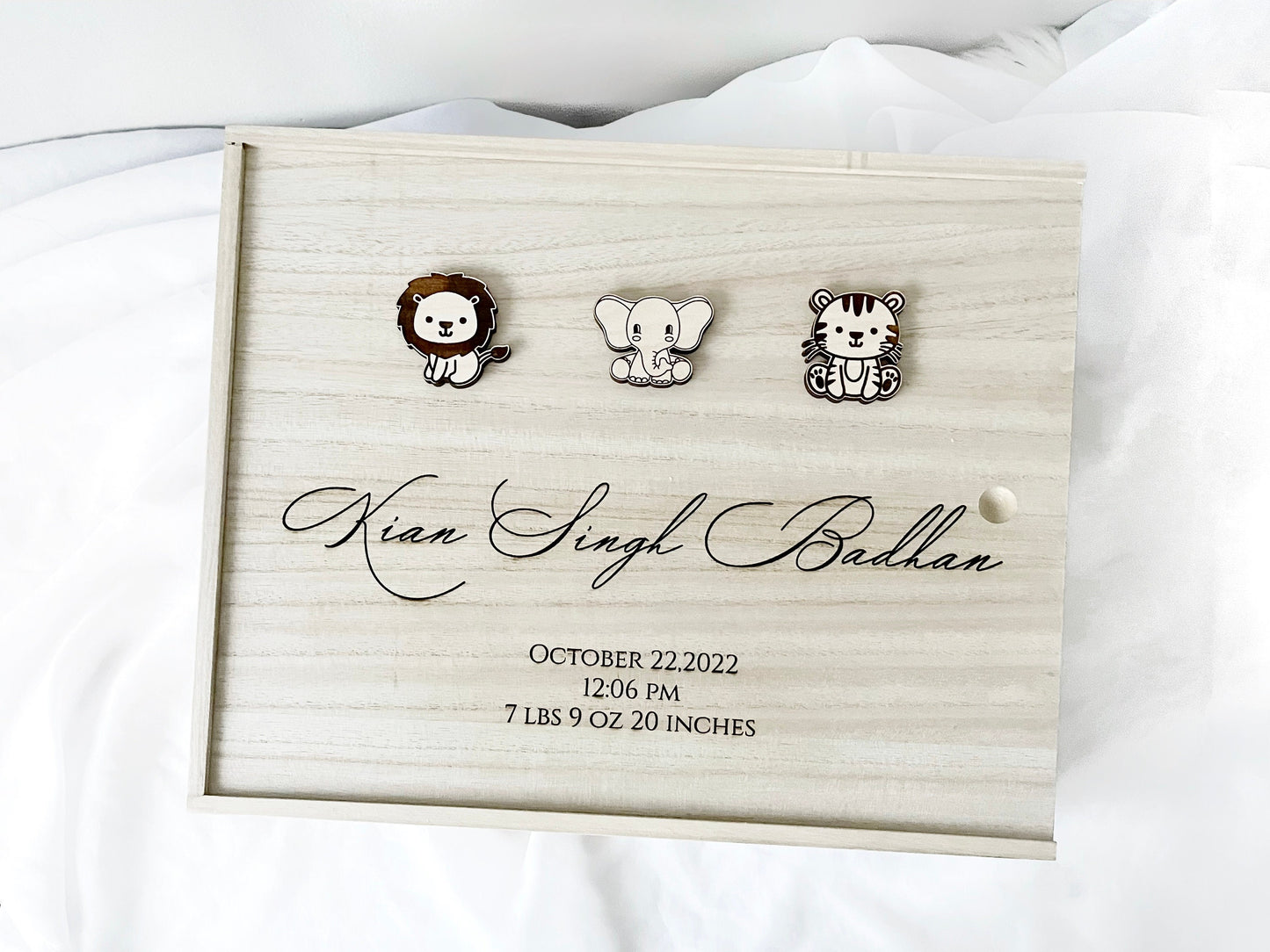 Customized Wood Keepsake Box for Baby Gifts and Memories