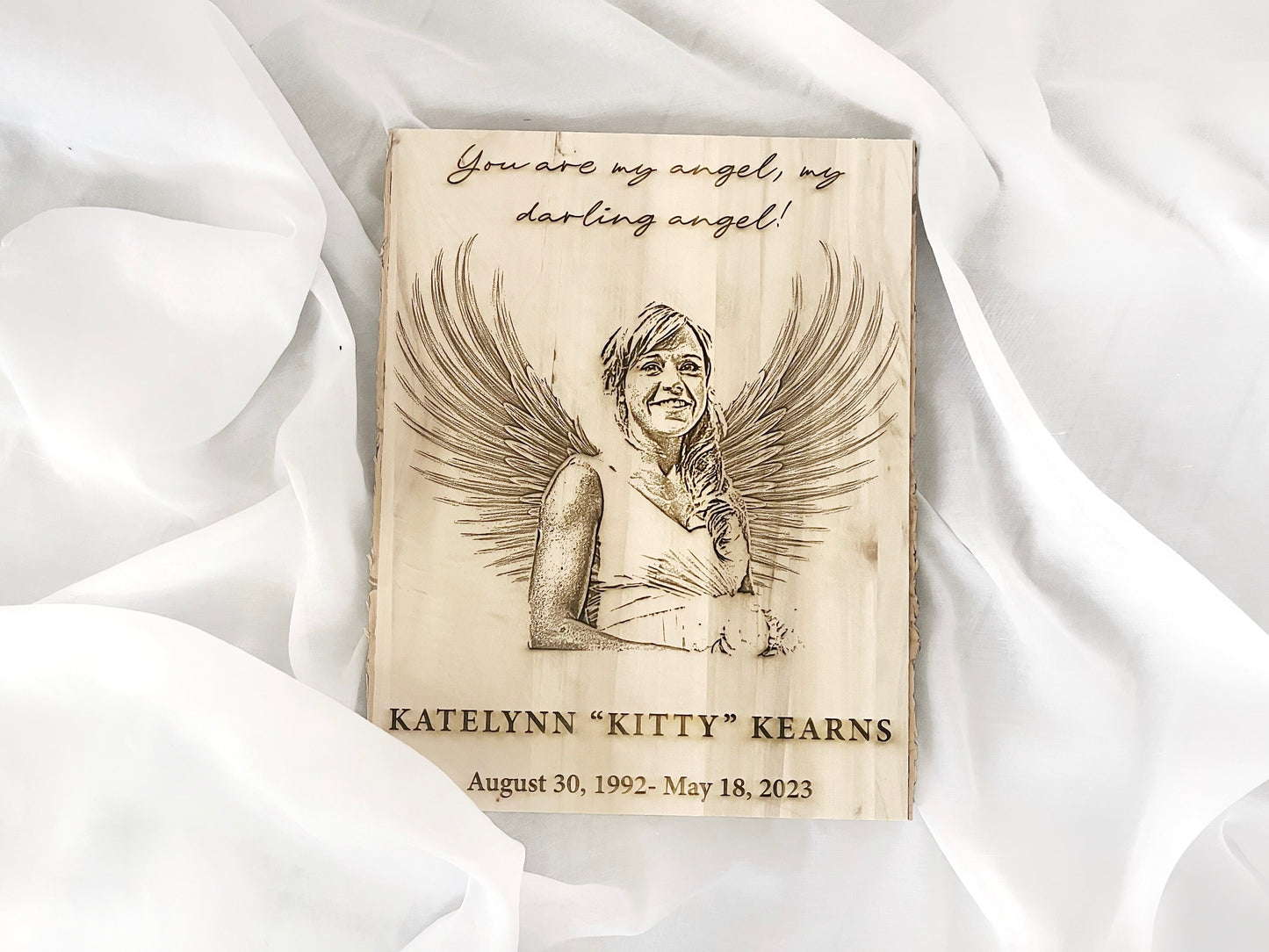 Wooden Memorial Plaque, Remembering Loved One, Personalized Keepsake Frame to Remember a Loved One, In Loving Memory, Engraved Portrait