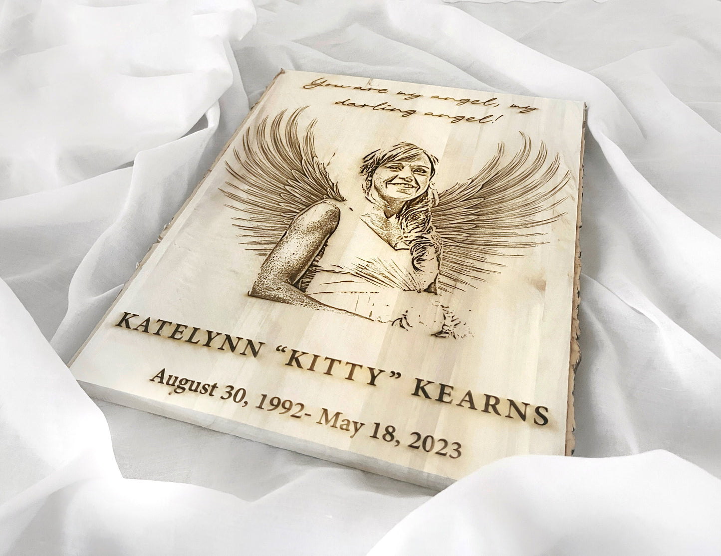 Wooden Memorial Plaque, Remembering Loved One, Personalized Keepsake Frame to Remember a Loved One, In Loving Memory, Engraved Portrait