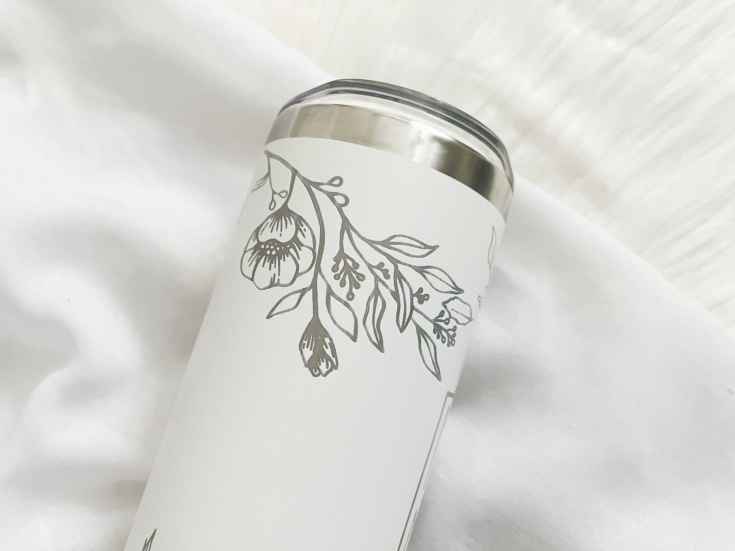 Custom Engraved Mama Tumbler, Personalized Tumbler for Mom, Floral Mom Tumbler, Engraved Tumbler Wrap, Mother's Day Gift, Gift for New Mom