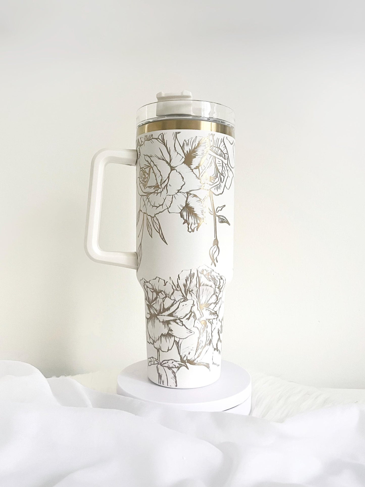 Custom Engraved Dainty Floral Tumber, Personalized 40oz Tumbler for Her, Floral Tumbler Design, Engraved Tumbler Wrap