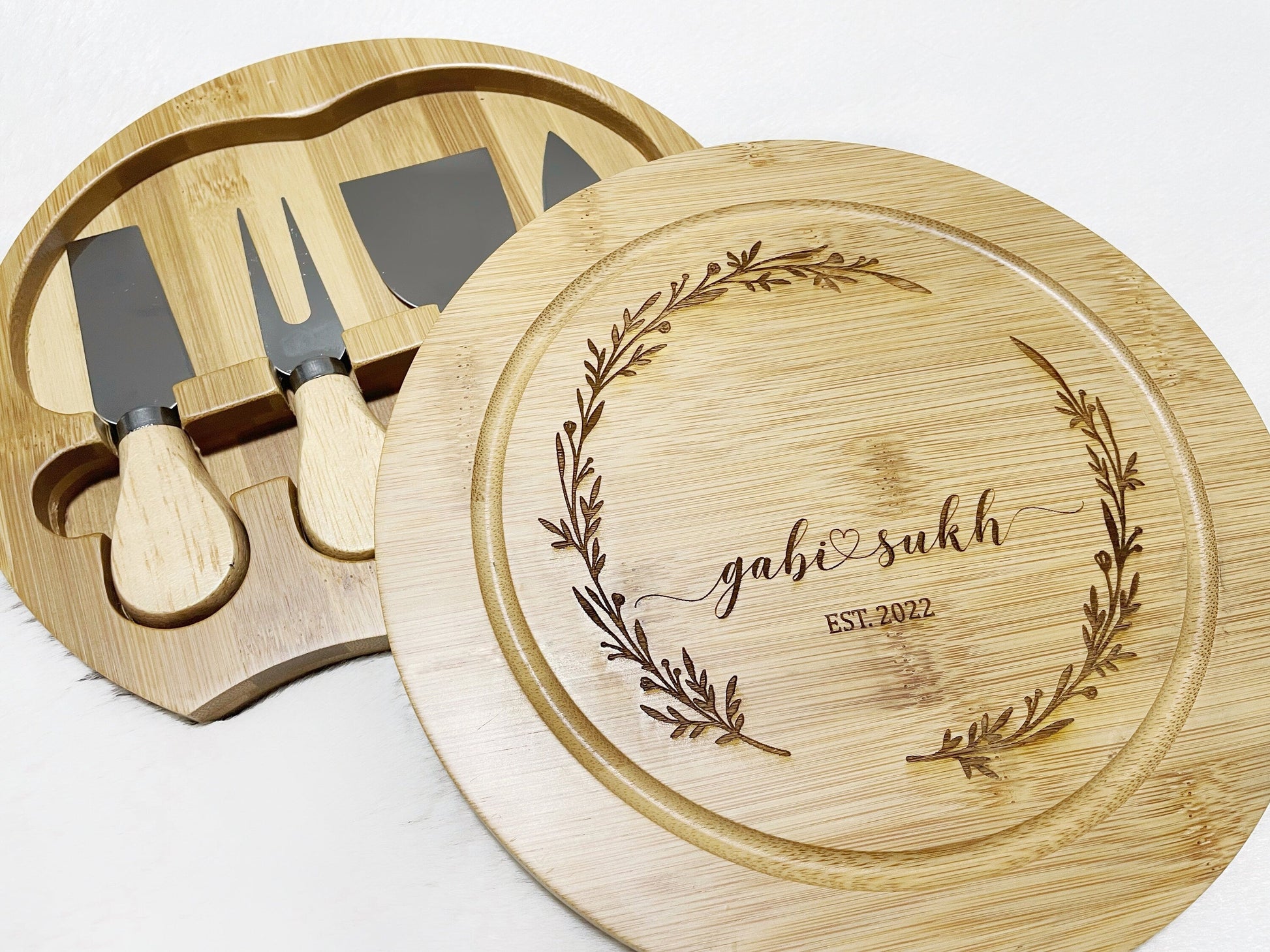 Personalized Cheeseboard & Charcuterie - Custom Bamboo Gift Set